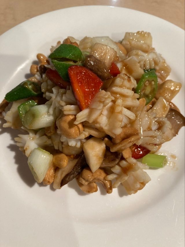 紋甲イカとカシューナッツ炒め